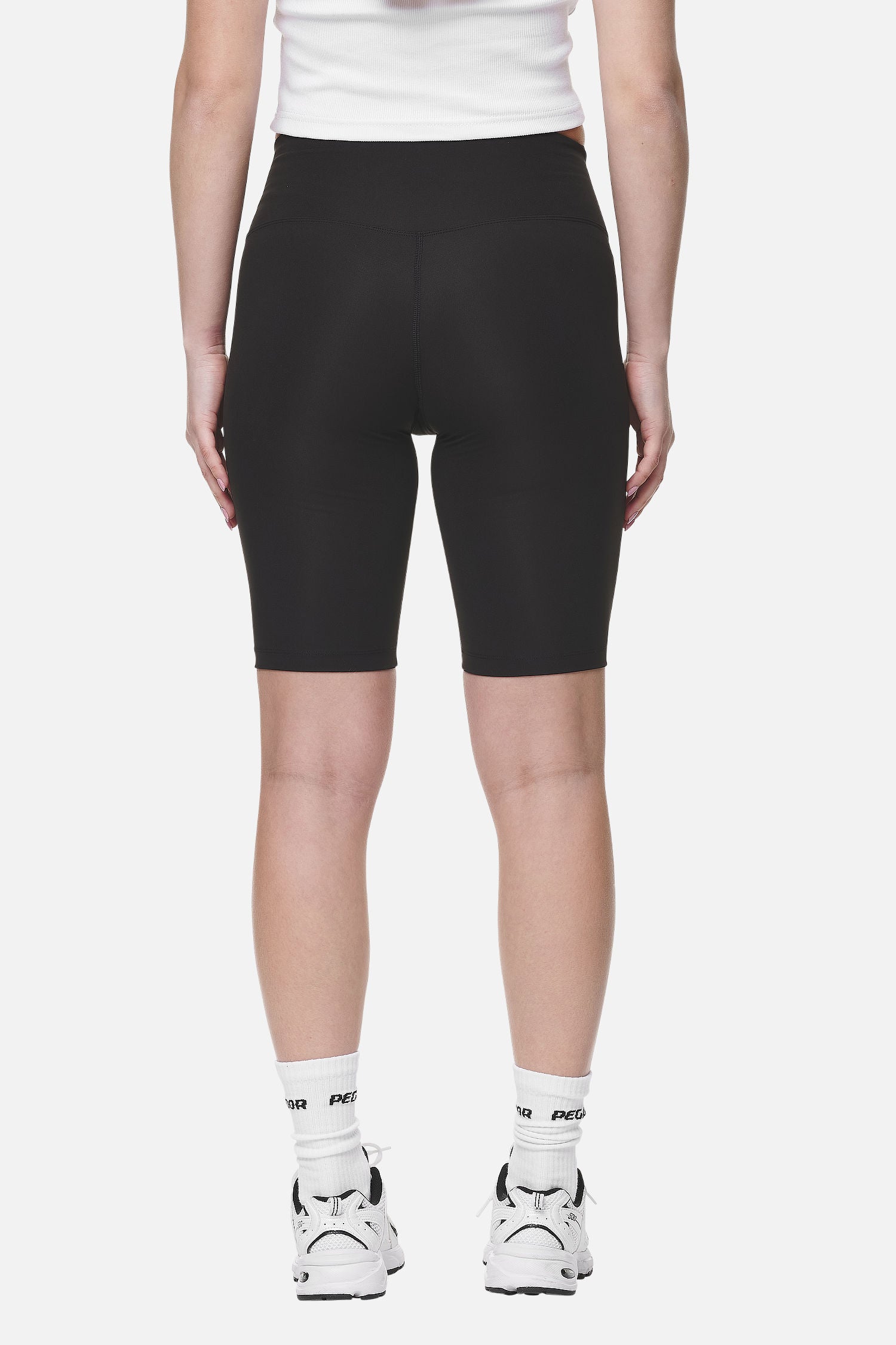 Pegador Jerona Biker Shorts Black Seitenansicht aus der Never Too Late Kollektion für DaHerren
