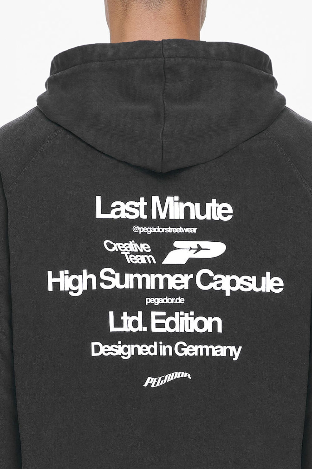 Pegador Caesar Terry Raglan Sweat Jacket Vintage Black Detailshot aus der Last Minute Kollektion für Herren