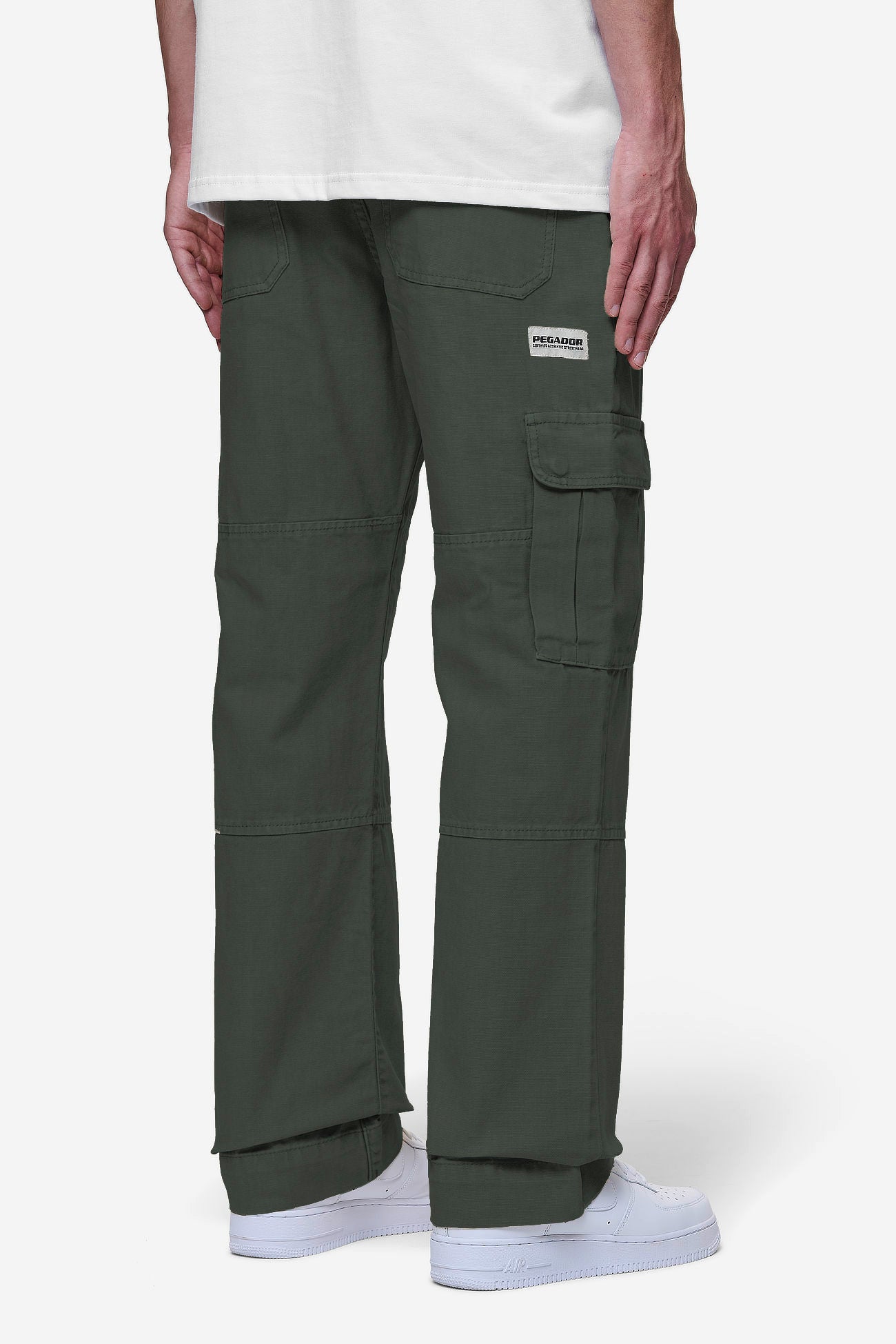 Pegador Risley Cargo Pants Olive Green Gegenansicht aus der PEGADOR® Jeans Kollektion für Herren