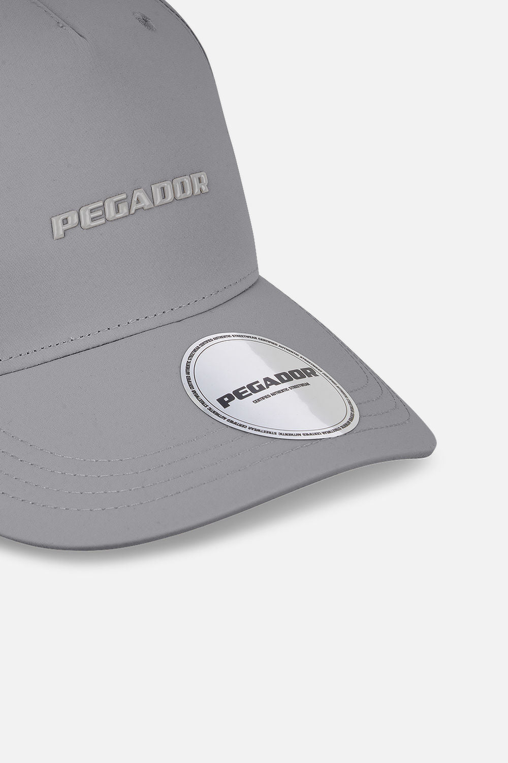 Pegador Logo Crushed Nylon Cap Cool Grey Gegenansicht aus der Never Too Late Kollektion für Herren