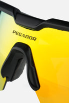 Pegador Logo Sport Sunglasses Black Detailshot aus der Never Too Late Kollektion für Herren