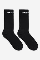 Pegador Logo Socks Black White Hauptansicht aus der PEGADOR® Kollektion für Herren und Damen