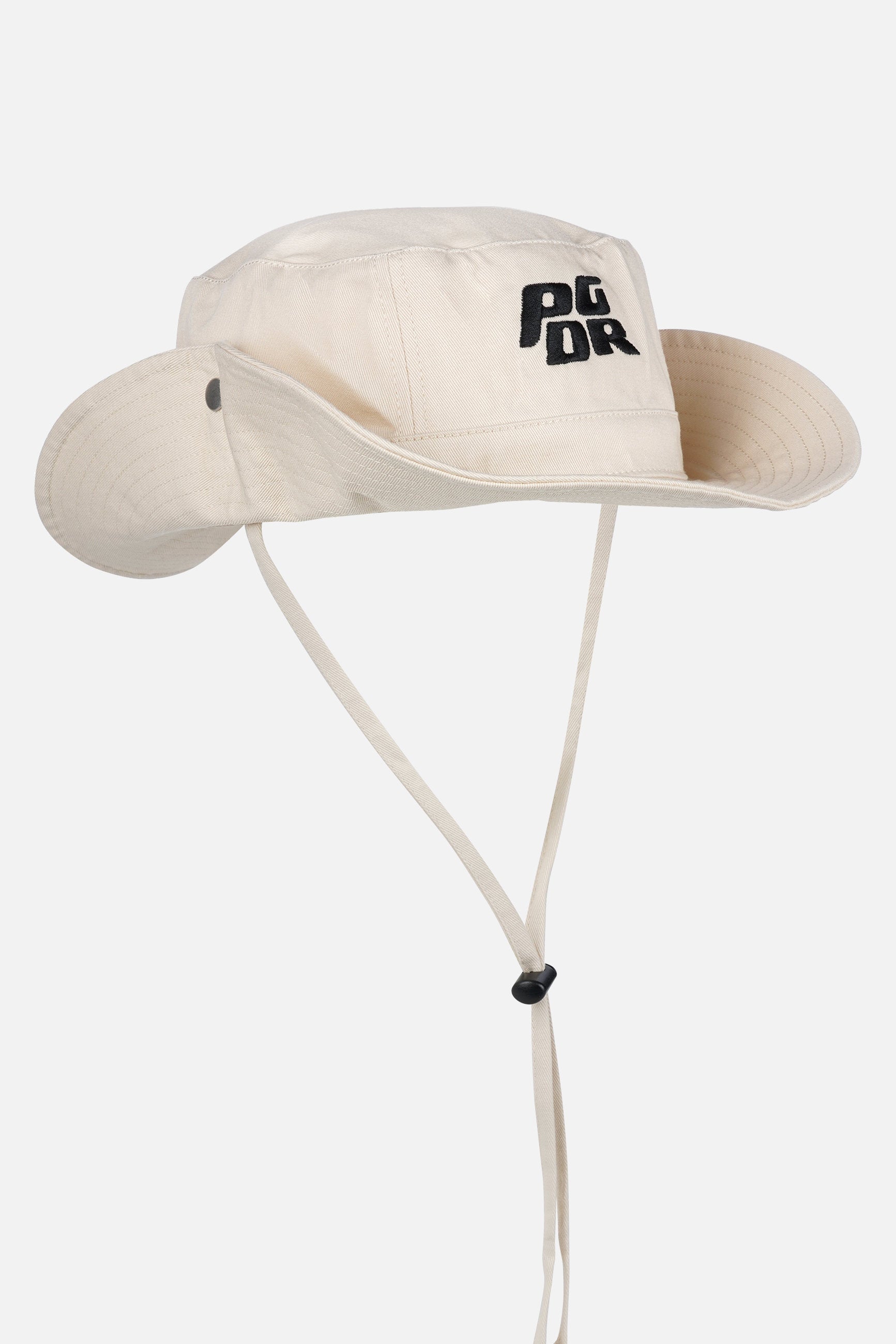 Pegador Narson Ranger Bucket Hat Desert Sand Black Ganzkörper Bild aus der Never Too Late Kollektion für Herren