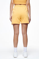 Pegador Umbria High Waisted Shorts Vintage Washed Golden Sun Gum Detailshot aus der Finer Things Kollektion für DaHerren