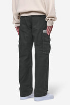 Pegador Risley Cargo Pants Dark Grey Gegenansicht aus der PEGADOR® Jeans Kollektion für Herren