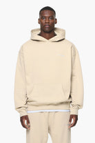 Pegador Logo Oversized Hoodie Vintage Washed Kingdom Beige Hauptansicht aus der Built to Last Kollektion für Herren