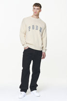 Pegador Spear Knit Sweater Kingdom Beige Ganzkörper Bild aus der Built to Last Kollektion für Herren