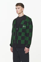 Pegador Todd Checkered Knit Cardigan Onyx Black British Green Seitenansicht aus der Built to Last Kollektion für Herren