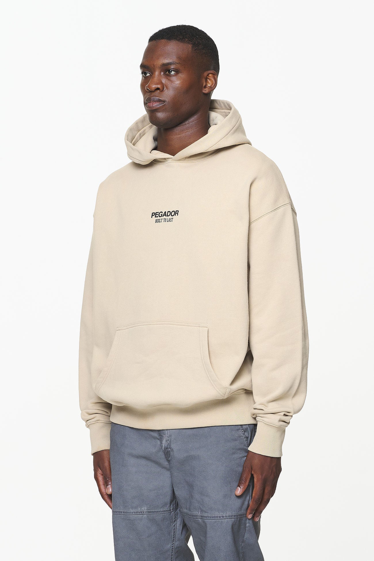 Pegador Mouncy Oversized Hoodie Vintage Washed Kingdom Beige Gegenansicht aus der Built to Last Kollektion für Herren