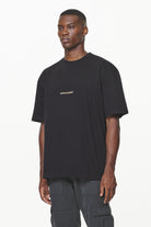 Pegador Colne Logo Oversized Tee Vintage Washed Onyx Black Gum Gegenansicht aus der Built to Last Kollektion für Herren