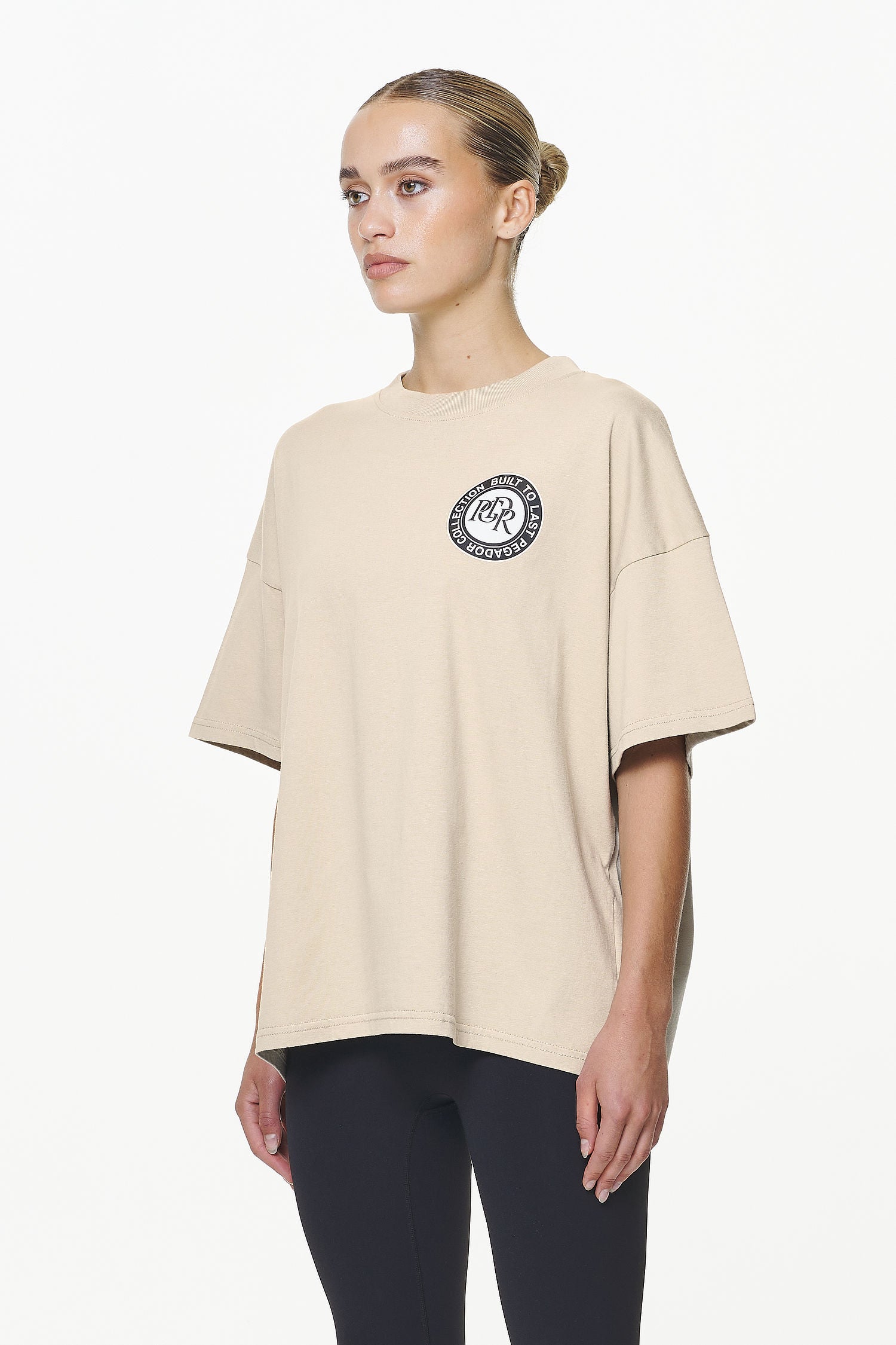 Pegador Lydney Heavy Oversized Tee Vintage Washed Fossil Taupe Gegenansicht aus der Built to Last Kollektion für DaHerren