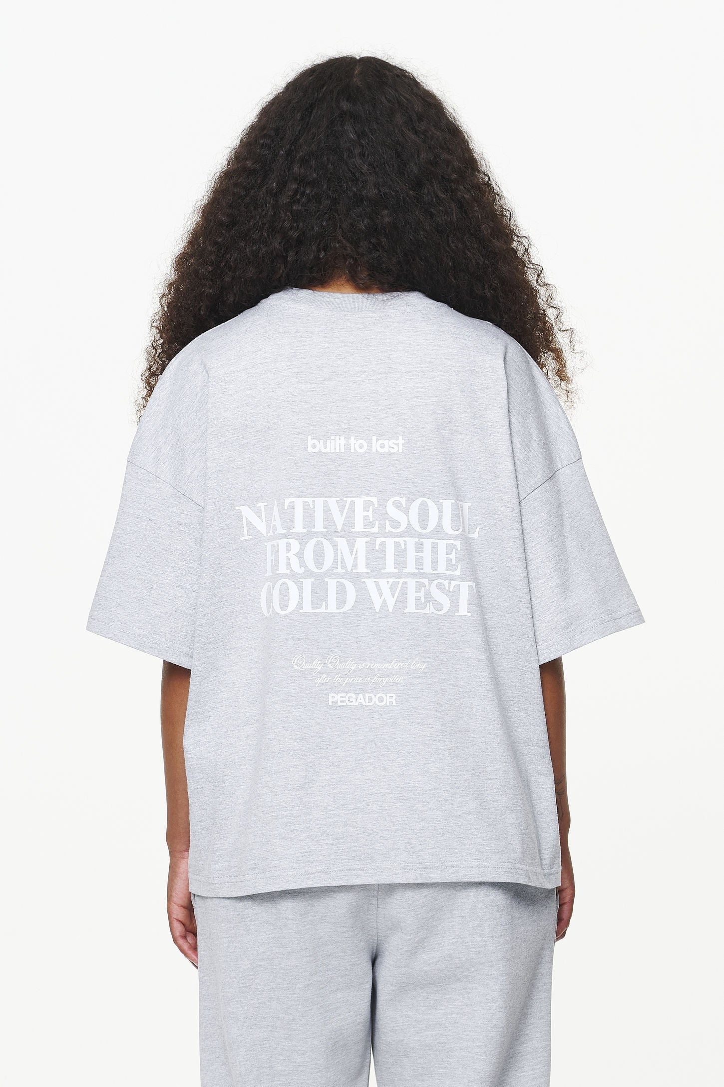 Pegador Cadogan Heavy Oversized Tee Grey Melange Hauptansicht aus der Built to Last Kollektion für DaHerren