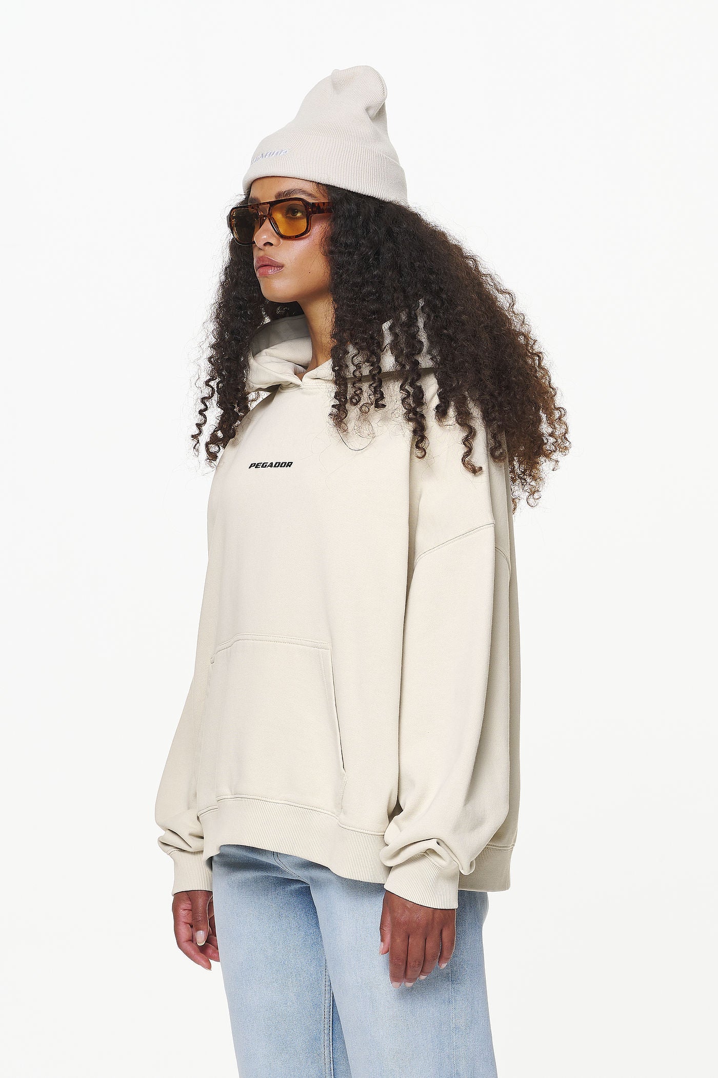 Pegador Dorothy Oversized Hoodie Vintage Washed Bone White Gegenansicht aus der Built to Last Kollektion für DaHerren