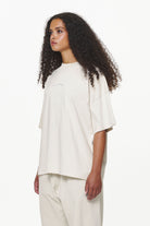 Pegador Thames Heavy Oversized Tee Vintage Washed Bone White Seitenansicht aus der Built to Last Kollektion für DaHerren