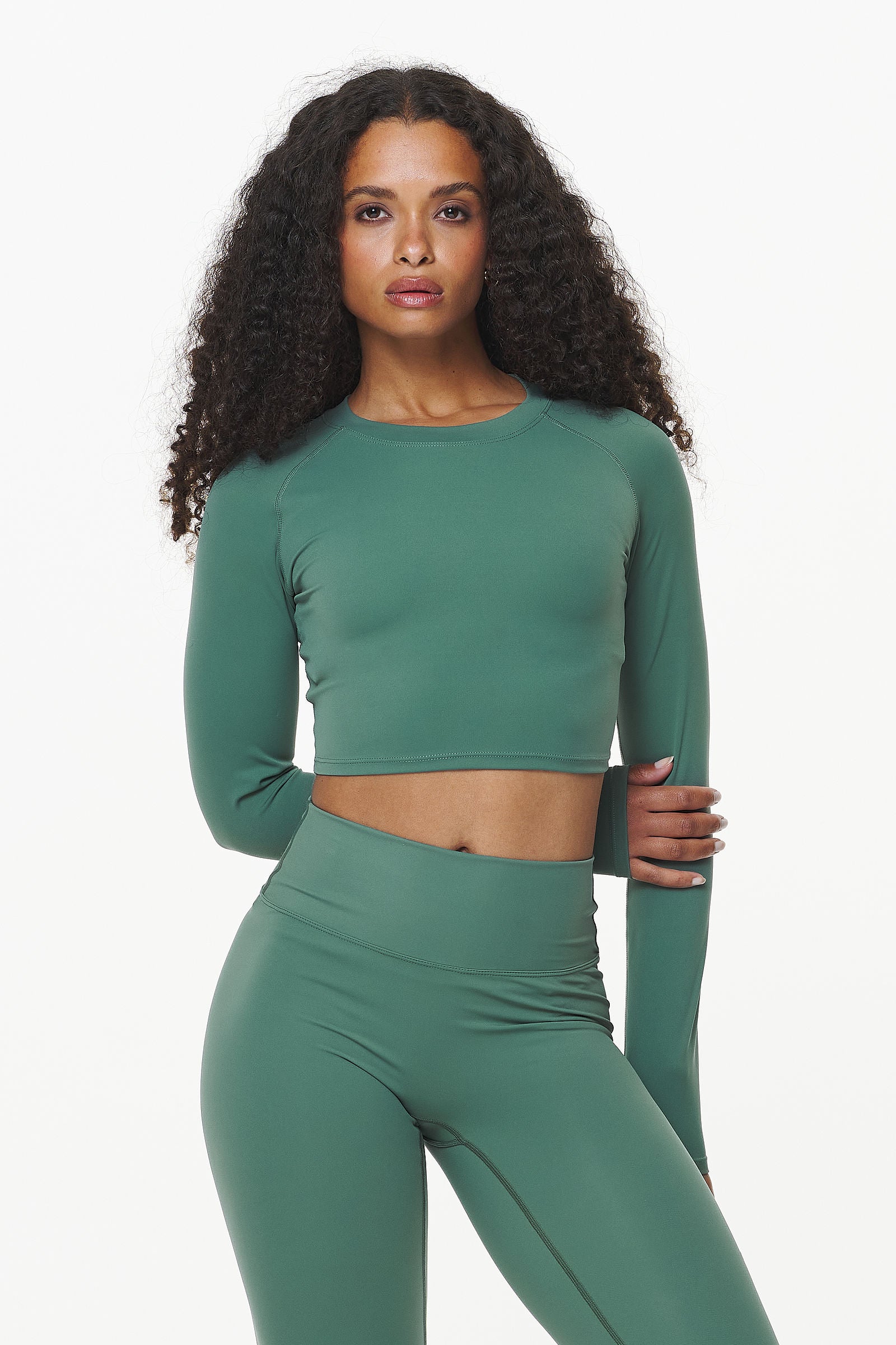 Pegador Bow Longsleeve Garden Green Hauptansicht aus der Built to Last Kollektion für DaHerren