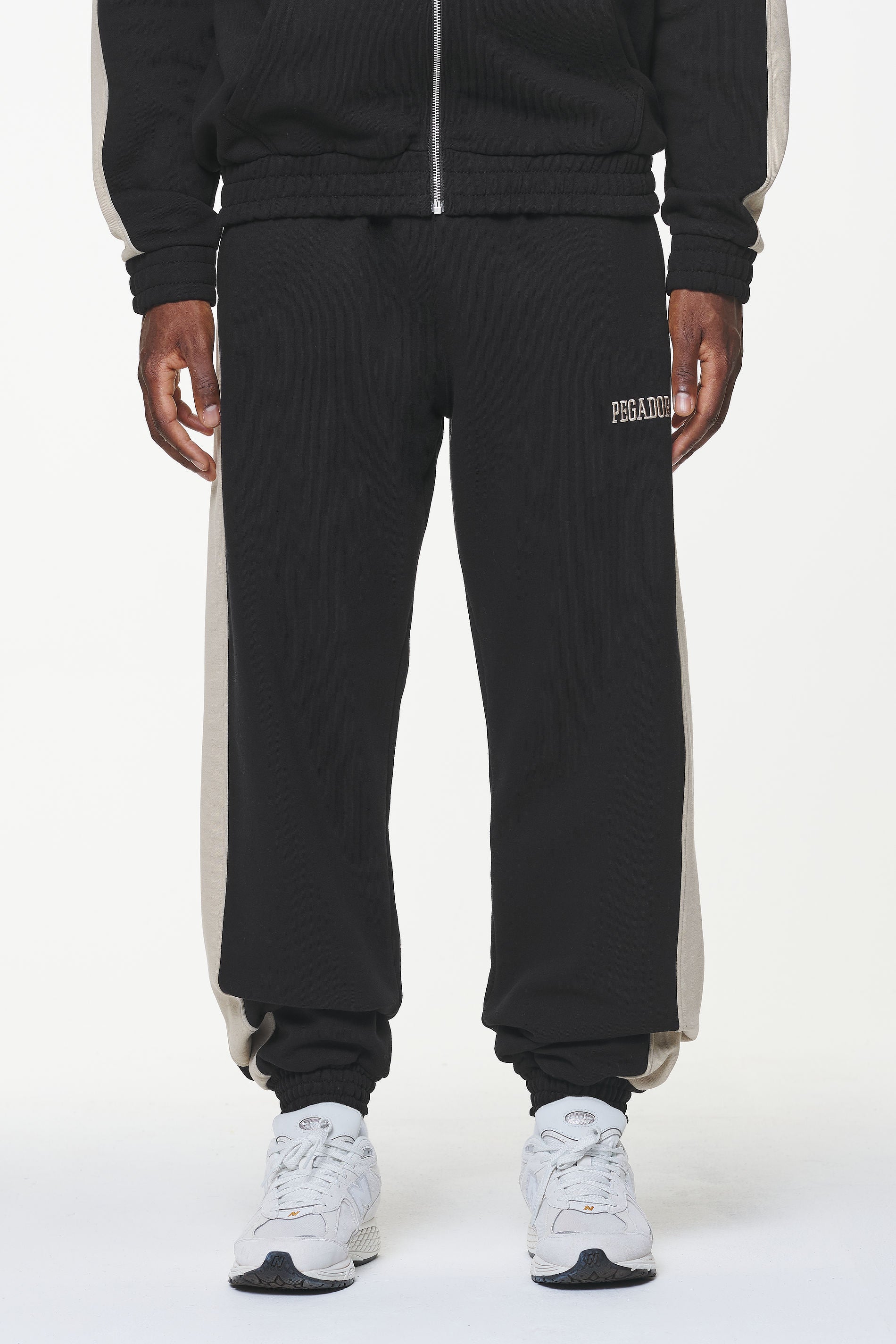 Pegador Aytoun Heavy Sweat Pants Vintage Washed Onyx Black Hauptansicht aus der Built to Last Kollektion für Herren