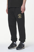 Pegador Smith Heavy Sweat Pants Vintage Washed Onyx Black Gegenansicht aus der Built to Last Kollektion für Herren