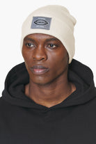 Pegador Renon Beanie Kingdom Beige Hauptansicht aus der Built to Last Kollektion für Herren