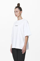 Pegador Bel Air Heavy Oversized Tee White Gum Seitenansicht aus der Do not Disturb Kollektion für DaHerren