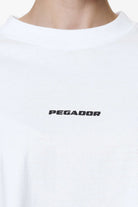 Pegador Bel Air Heavy Oversized Tee White Gum Detailshot aus der Do not Disturb Kollektion für DaHerren