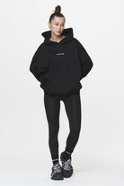 Pegador Atna Logo Oversized Hoodie Black Ganzkörper Bild aus der Do not Disturb Kollektion für DaHerren