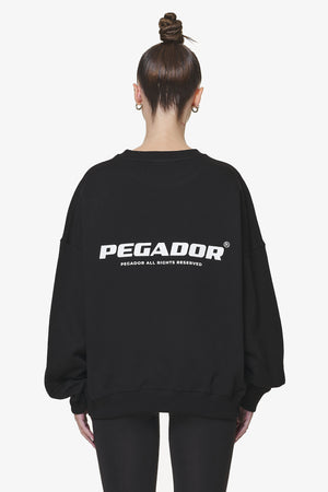 Pegador Aelva Logo Heavy Oversized Crew Neck Black Hauptansicht aus der Do not Disturb Kollektion für DaHerren