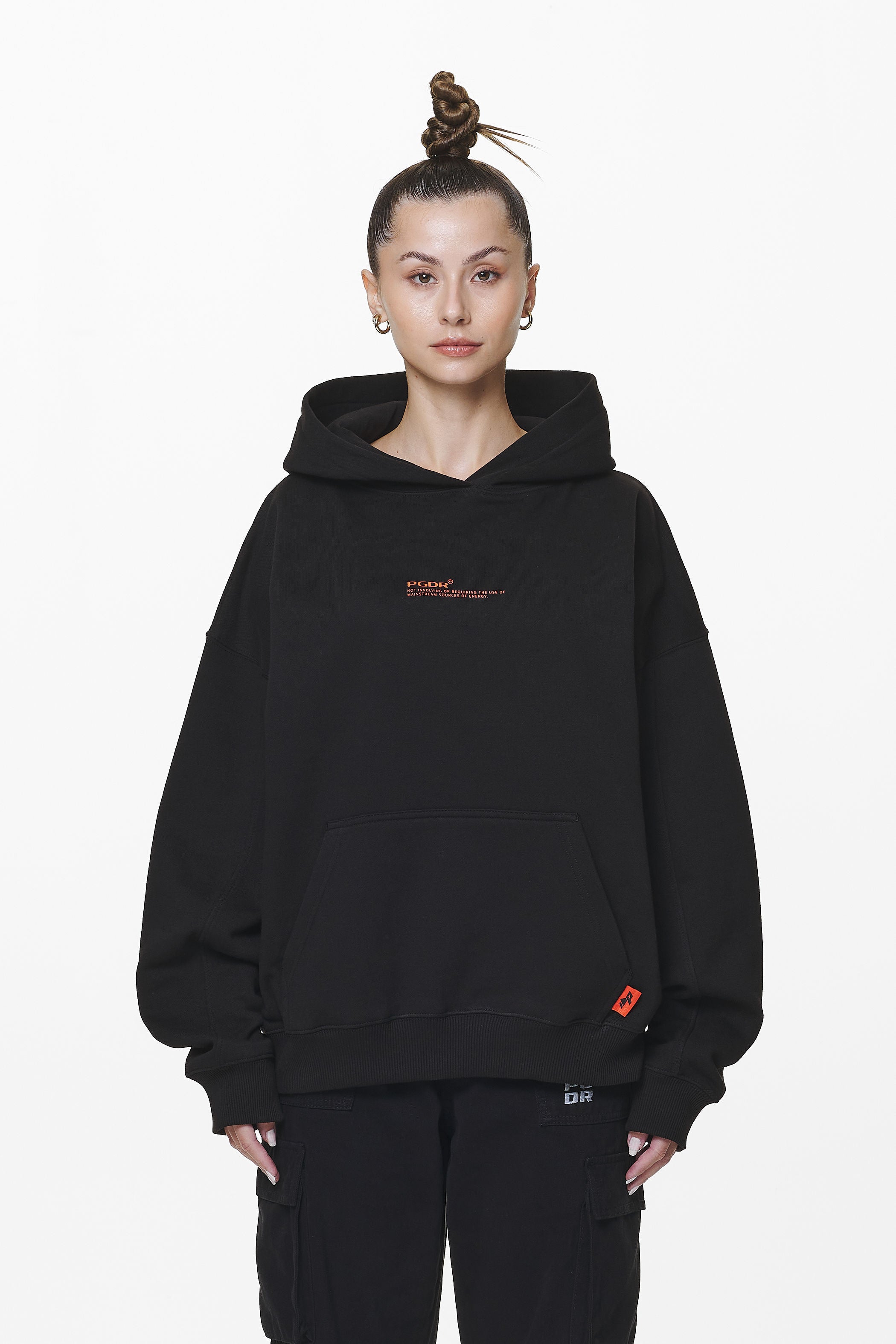 Pegador Navisk Oversized Hoodie Black Seitenansicht aus der Do not Disturb Kollektion für DaHerren