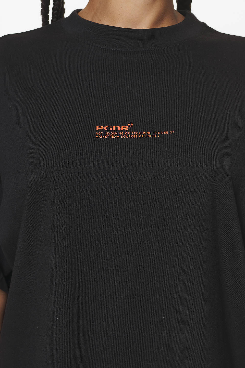 Pegador Navisk Heavy Oversized Tee Black Detailshot aus der Do not Disturb Kollektion für DaHerren