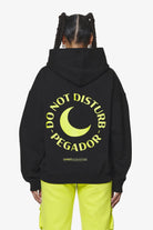 Pegador Ekne Oversized Hoodie Black Hauptansicht aus der Do not Disturb Kollektion für DaHerren