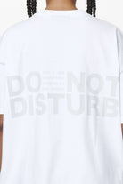 Pegador Groven Heavy Oversized Tee White Detailshot aus der Do not Disturb Kollektion für DaHerren