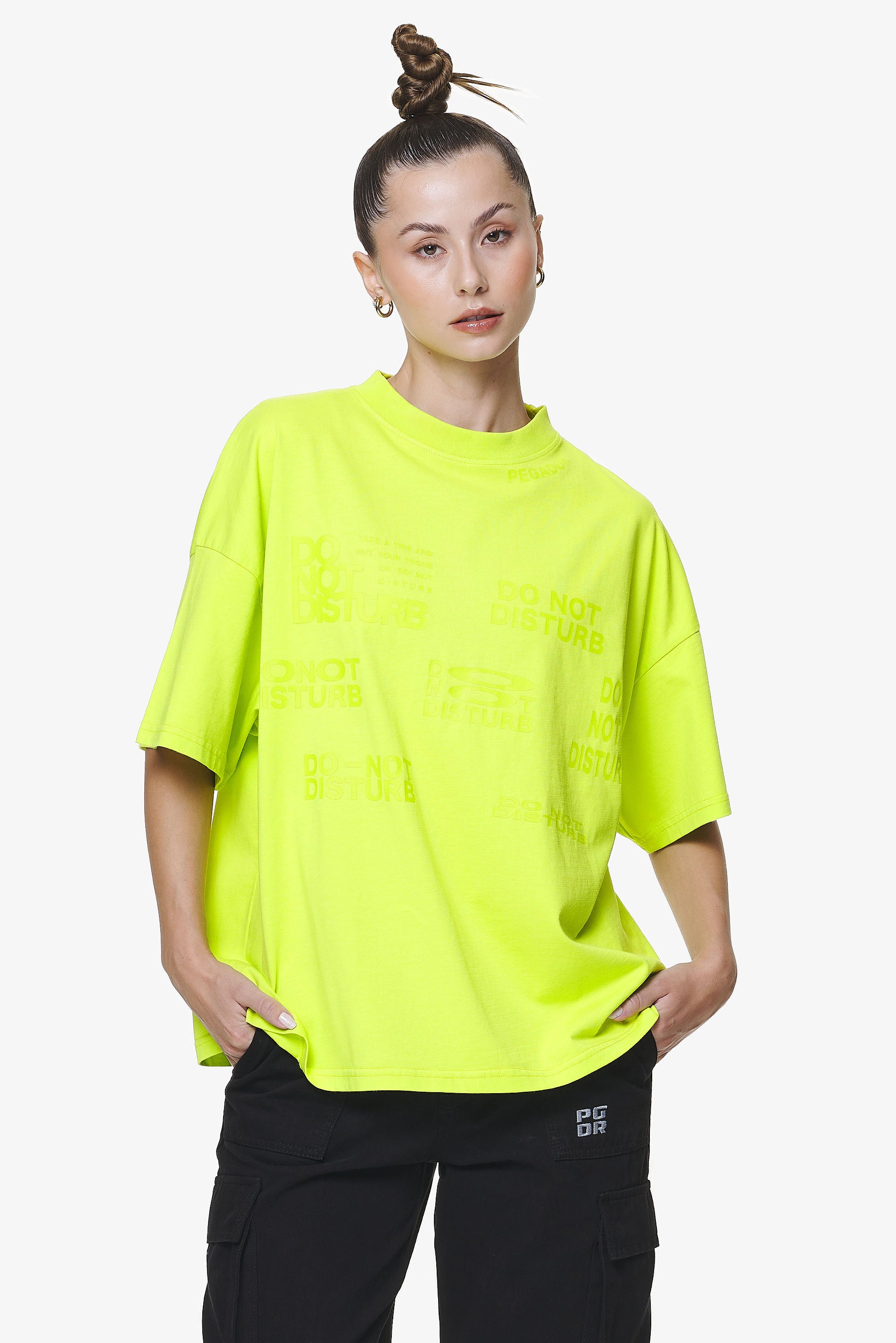 Pegador Groven Heavy Oversized Tee Washed Lime Yellow Hauptansicht aus der Do not Disturb Kollektion für DaHerren