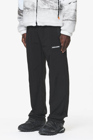 Pegador Rydal Tech Pants Black Hauptansicht aus der Do not Disturb Kollektion für Herren