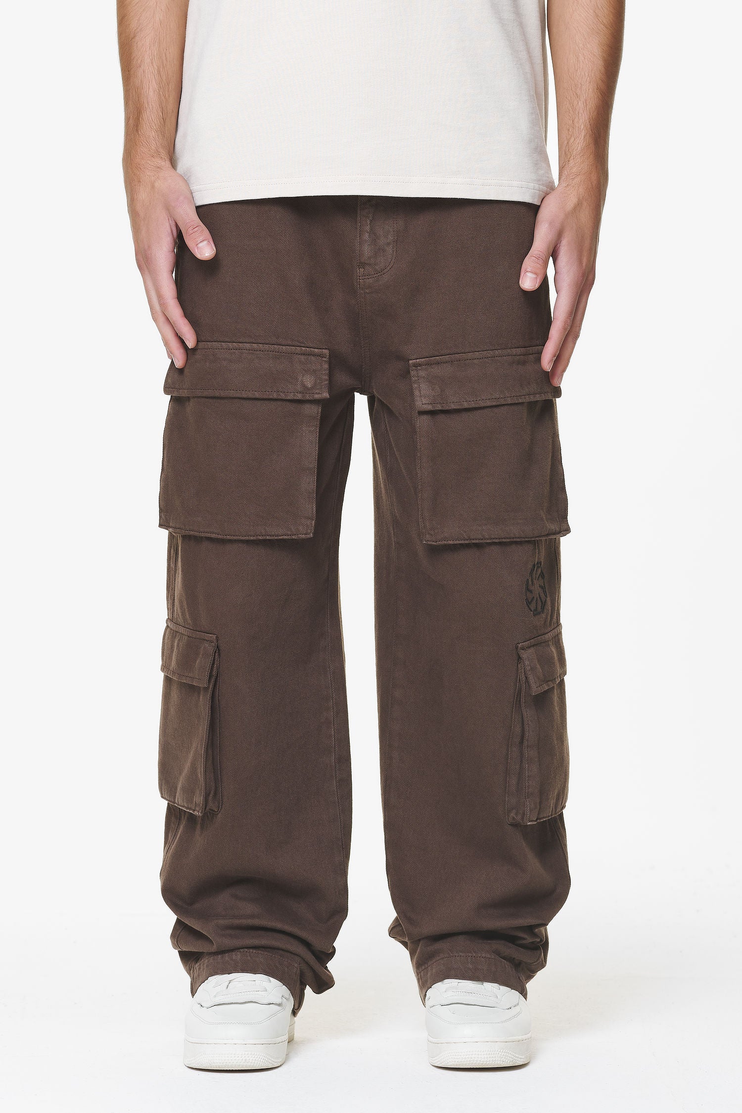 Pegador Bantam Wide Cargo Pants Oak Brown Hauptansicht aus der Do not Disturb Kollektion für Herren