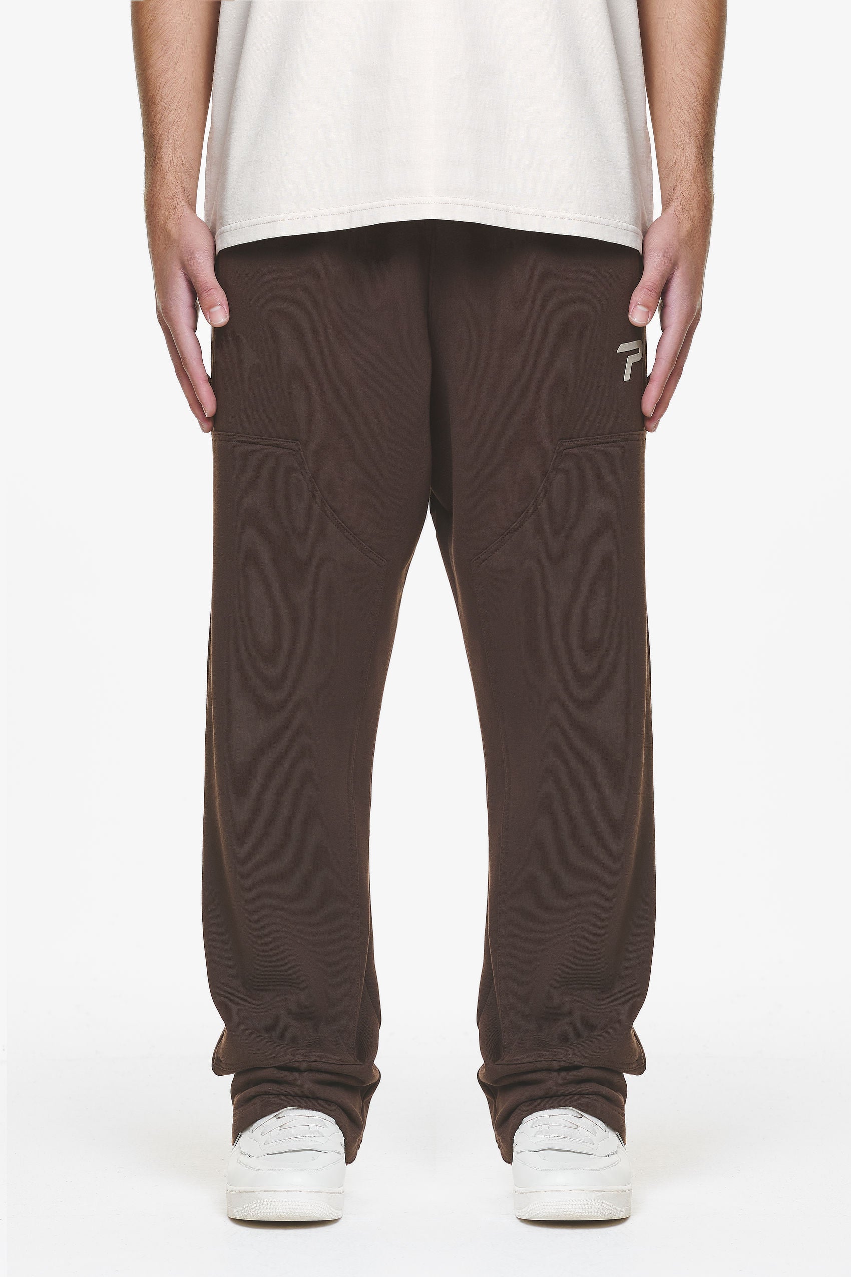 Pegador Tacona Carpenter Sweat Pants Washed Oak Brown Hauptansicht aus der Do not Disturb Kollektion für Herren