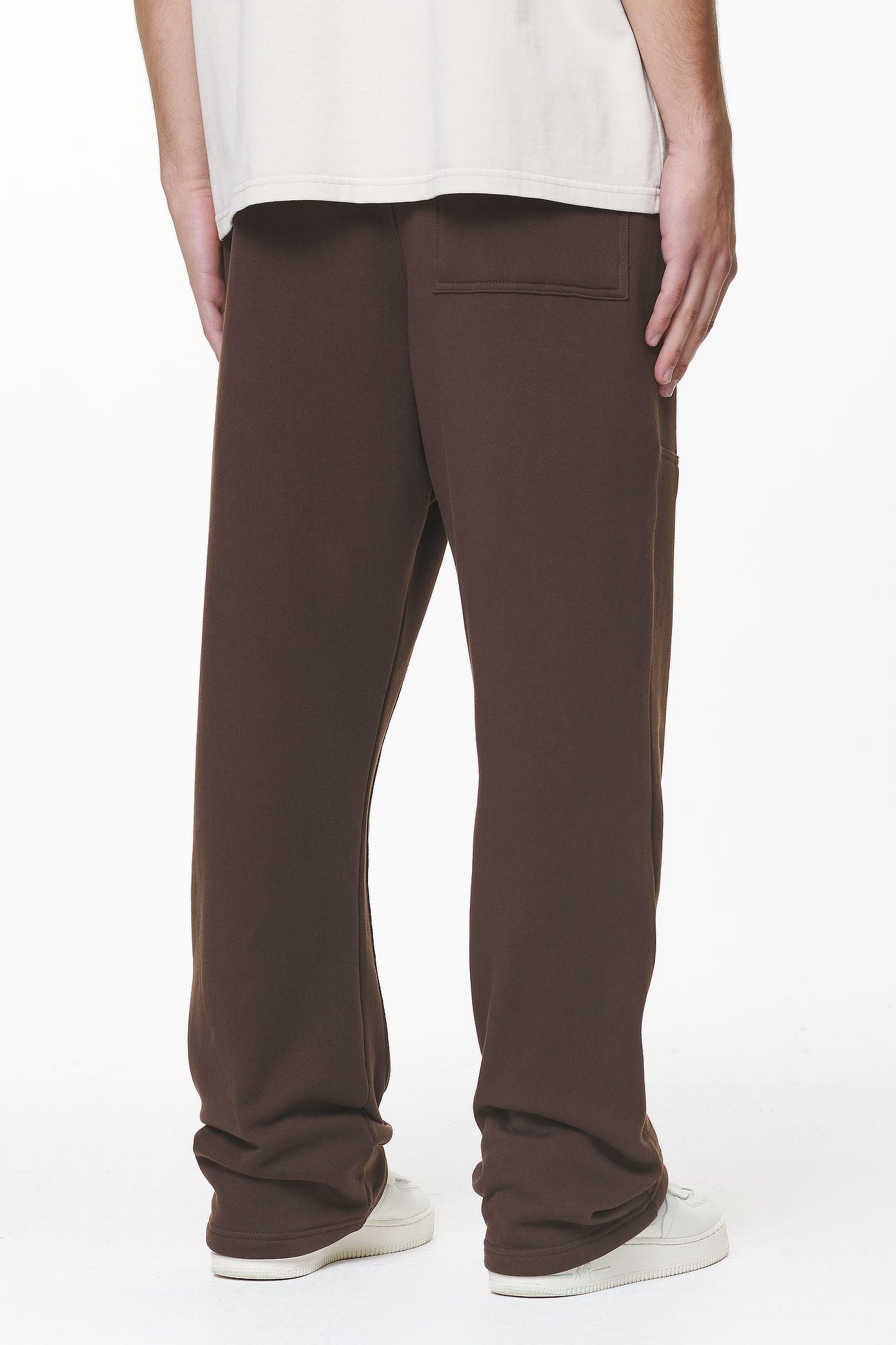 Pegador Tacona Carpenter Sweat Pants Washed Oak Brown Gegenansicht aus der Do not Disturb Kollektion für Herren