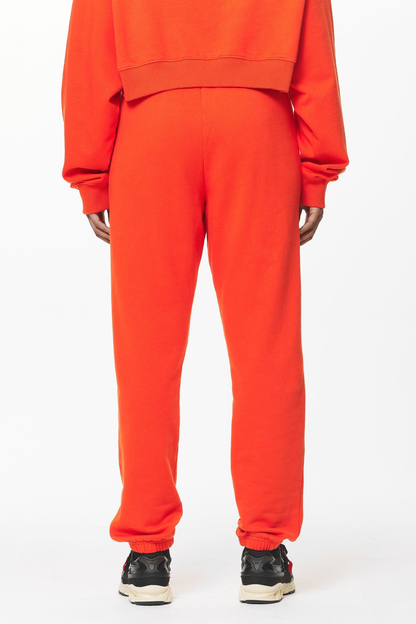 Pegador Villa High Waisted Sweat Pants Washed Signal Red Gum Gegenansicht aus der Do not Disturb Kollektion für DaHerren