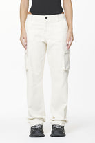 Pegador Bodo Wide Cargo Pants Salty Cream Seitenansicht aus der Do not Disturb Kollektion für DaHerren