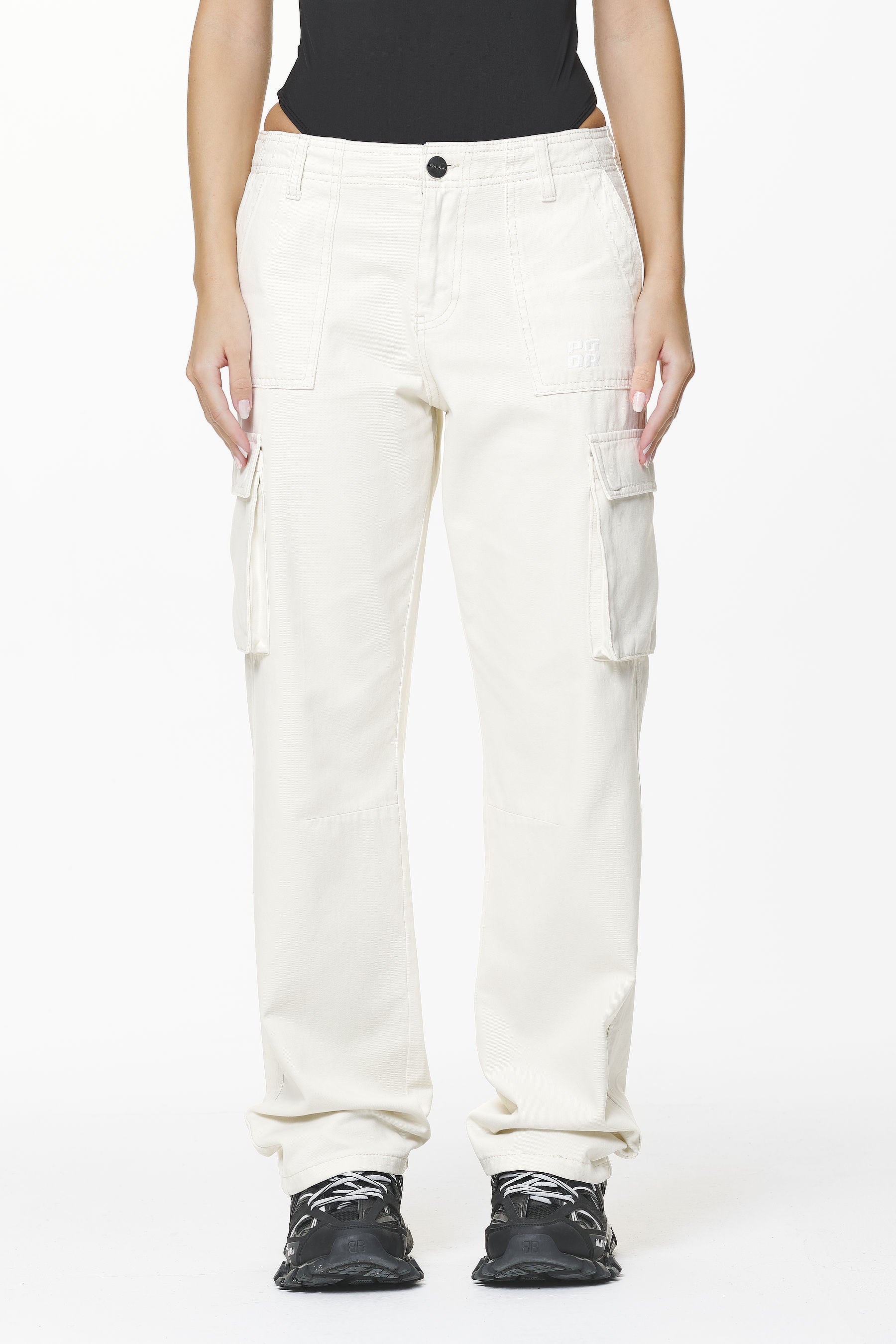 Pegador Bodo Wide Cargo Pants Salty Cream Seitenansicht aus der Do not Disturb Kollektion für DaHerren