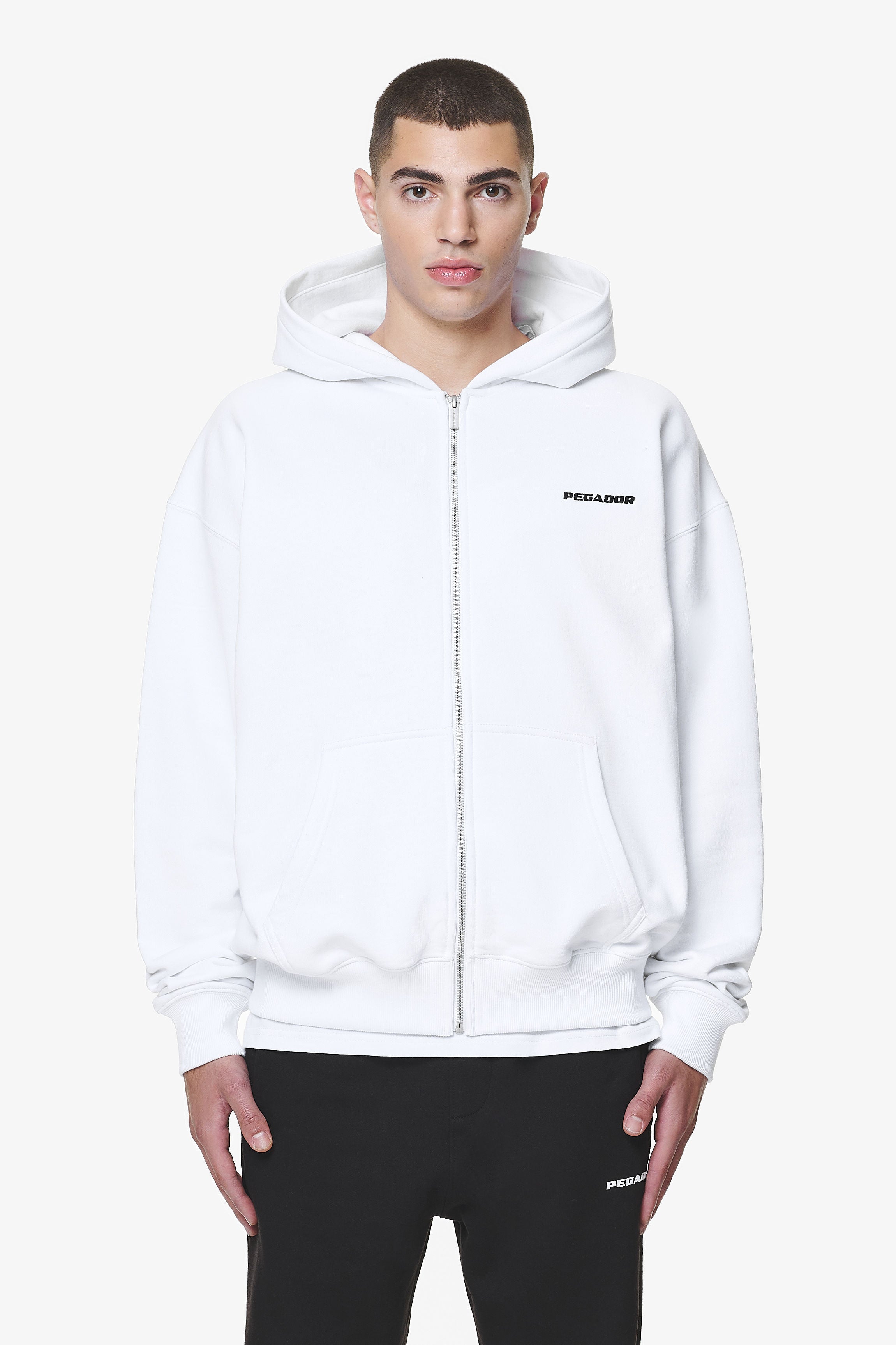 Pegador Logo Oversized Sweat Jacket White Hauptansicht aus der Do not Disturb Kollektion für Herren