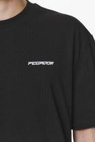 Pegador Devon Oversized Tee Black Detailshot aus der Do not Disturb Kollektion für Herren