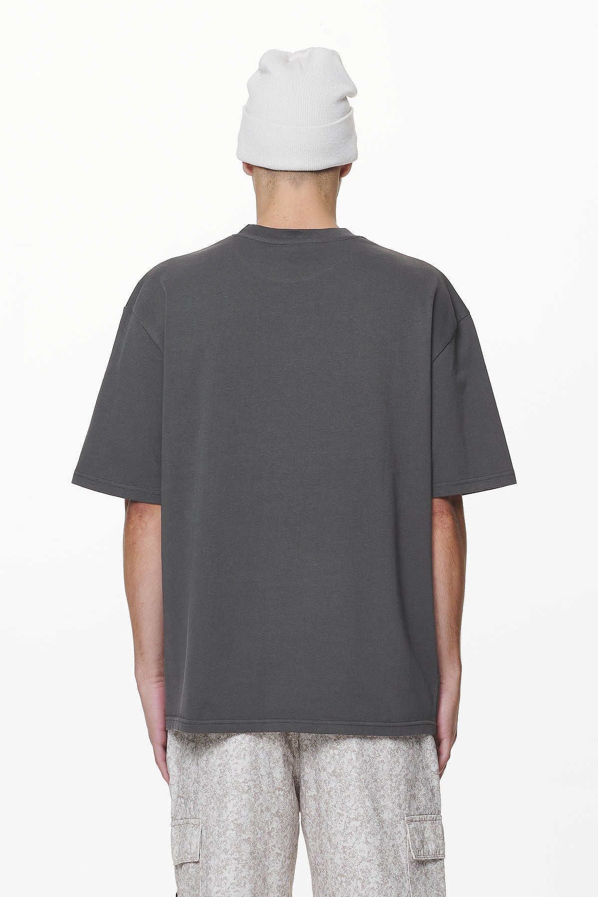 Pegador Eazor Oversized Tee Washed Volcano Grey Gegenansicht aus der Do not Disturb Kollektion für Herren