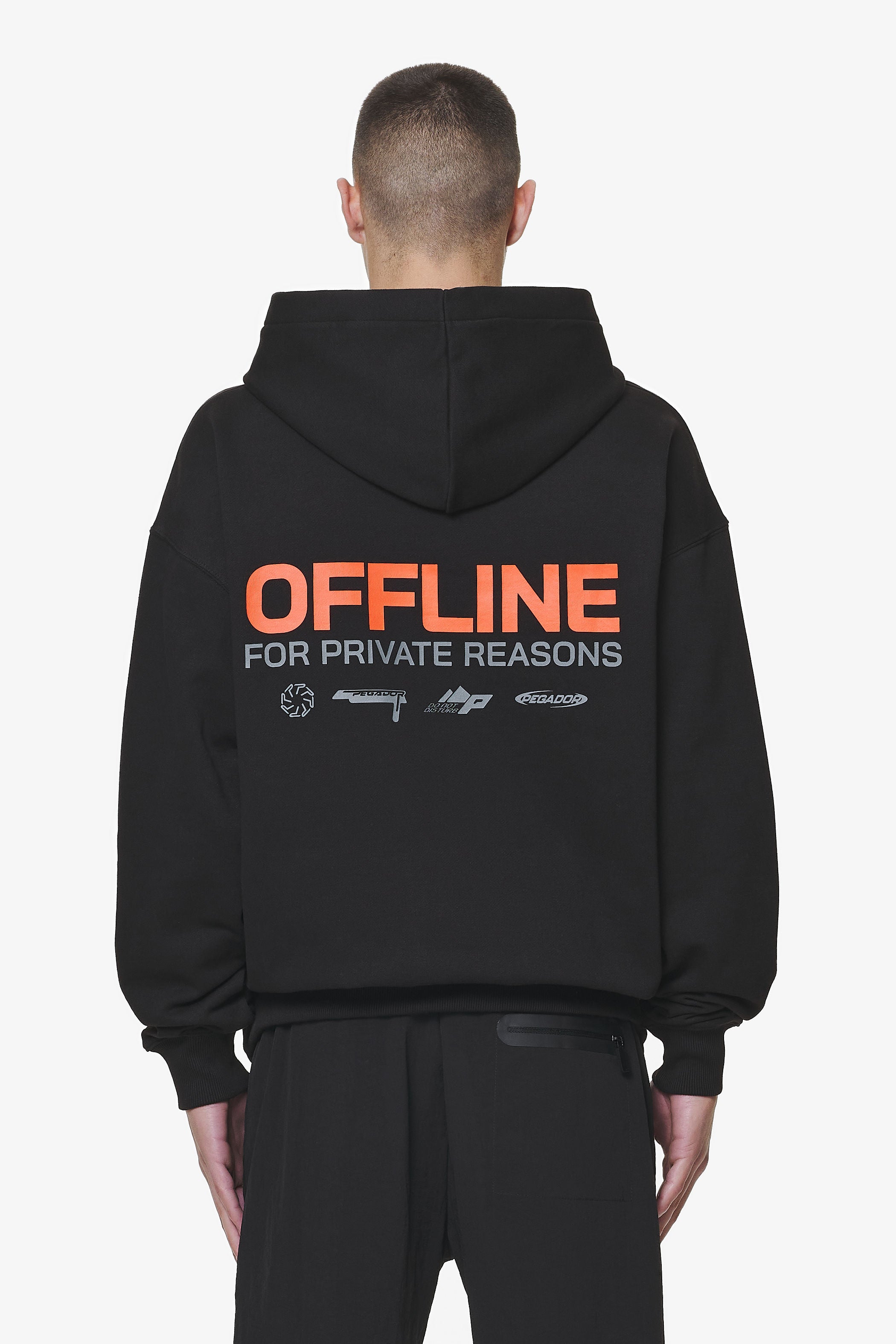 Pegador Furber Oversized Hoodie Black Hauptansicht aus der Do not Disturb Kollektion für Herren