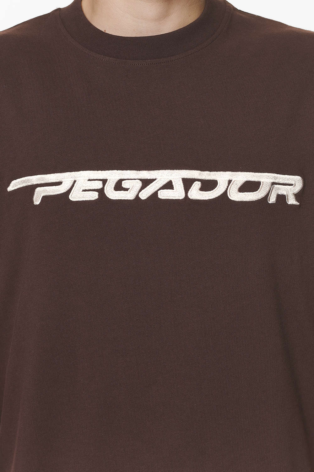 Pegador Manor Oversized Tee Washed Oak Brown Detailshot aus der Do not Disturb Kollektion für Herren