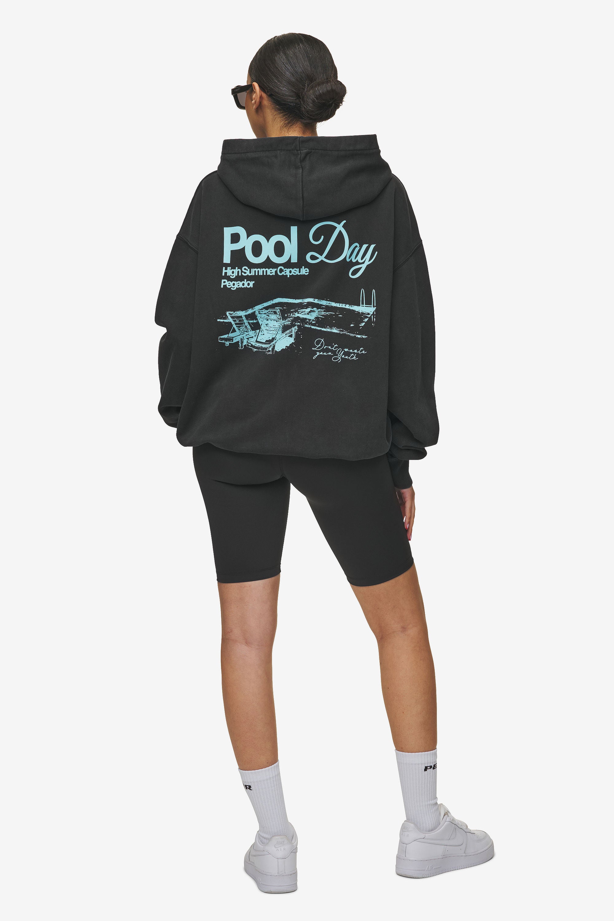 Pegador Patino Oversized Sweat Jacket Vintage Black Detailshot aus der High summer Kollektion für DaHerren