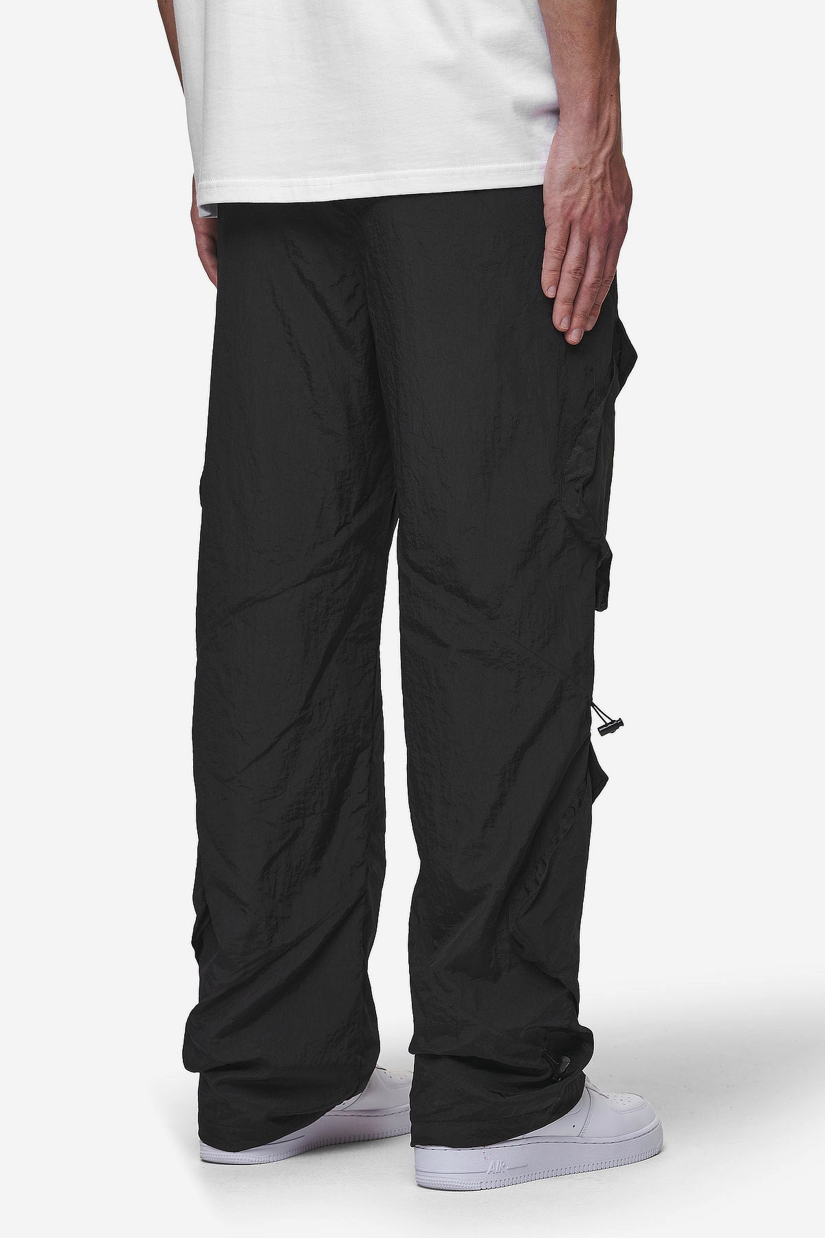 Pegador Varick Wide Tech Cargo Pants Black Gegenansicht aus der Most Alive Kollektion für Herren