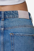 Pegador Mally Super Baggy Jeans Washed Blue Detailshot aus der Most Alive Kollektion für DaHerren