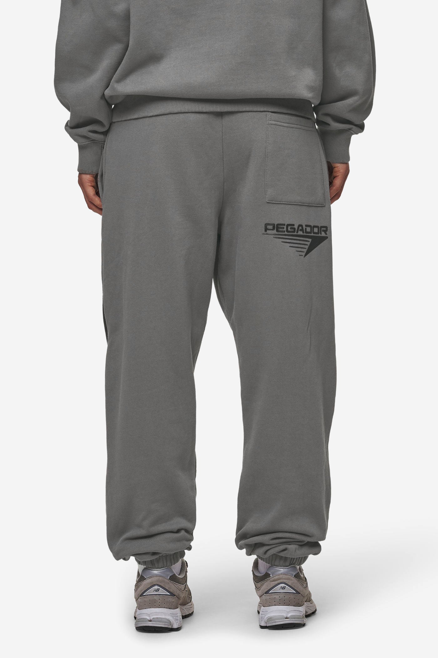 Pegador Amira High Waisted Sweat Pants Washed Deep Grey Black Gegenansicht aus der Most Alive Kollektion für DaHerren