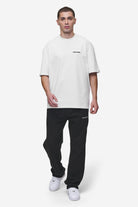 Pegador Logo Oversized Tee White Ganzkörper Bild aus der Most Alive Kollektion für Herren