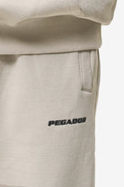 Pegador Logo Heavy Sweat Jogger Washed Light Beige Detailshot aus der Most Alive Kollektion für Herren