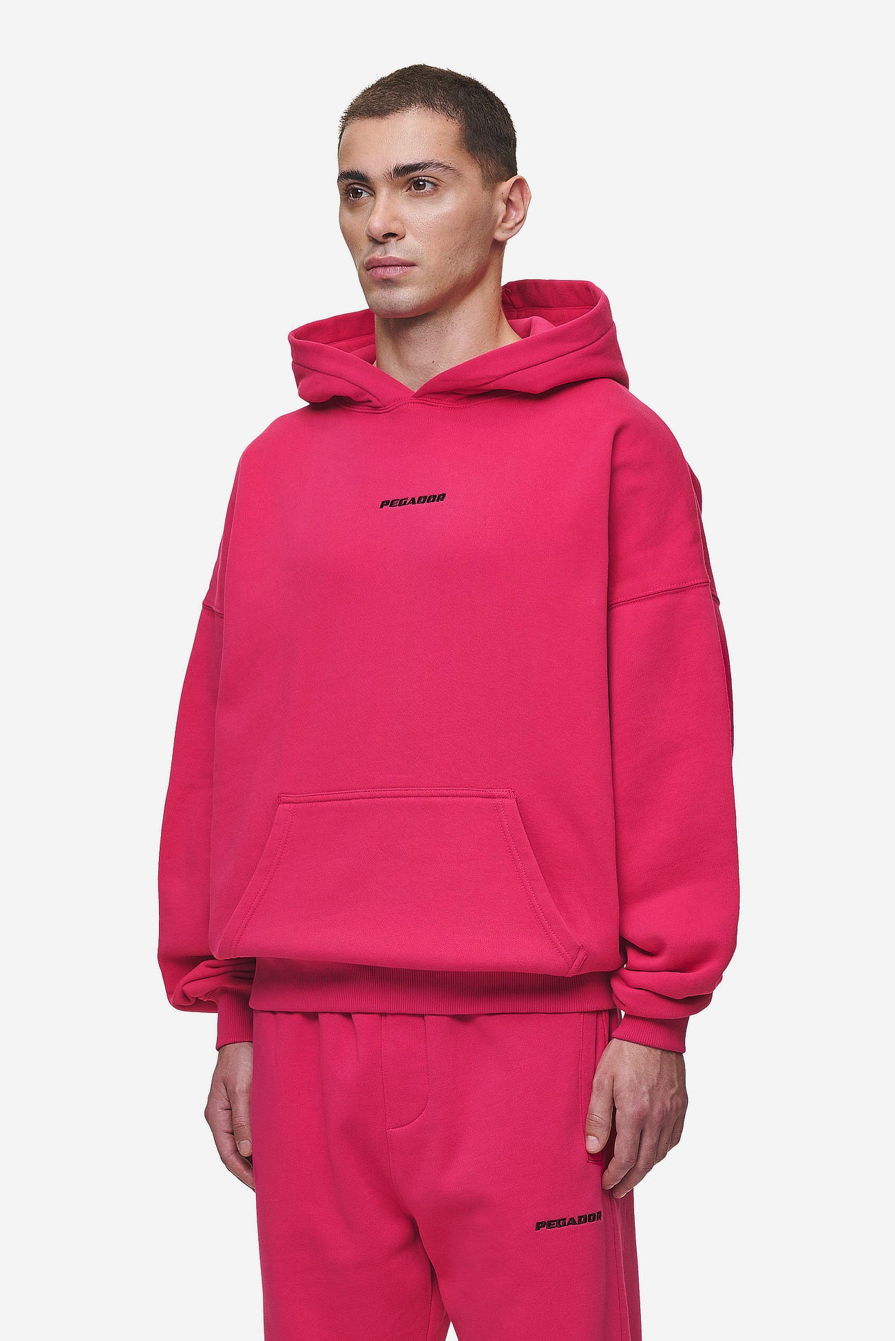 Pegador Logo Boxy Hoodie Washed Virtual Pink Seitenansicht aus der Most Alive Kollektion für Herren